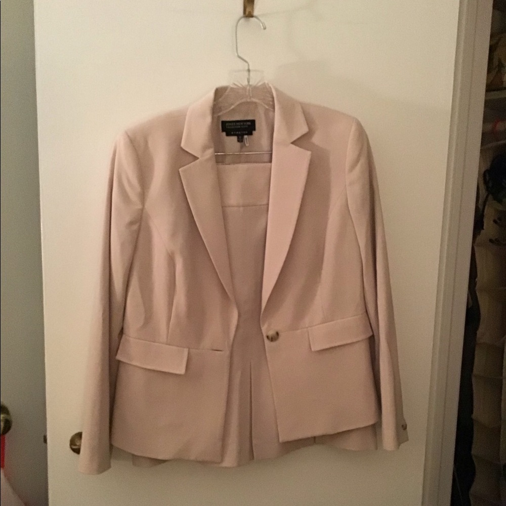 Jones New York Summer Suit